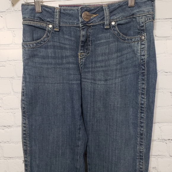 Wrangler NWT Premium Patch Sz 1/2 × 32 Mae Jeans - Picture 9 of 16